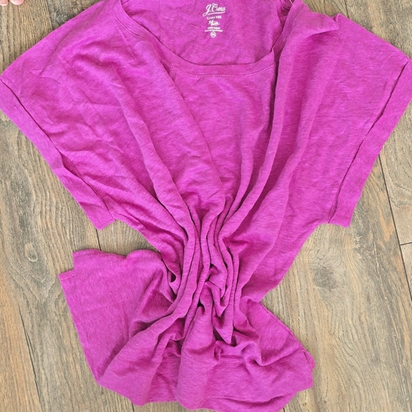 J Crew-roll sleeve side slit linen tee - Picture 8 of 8